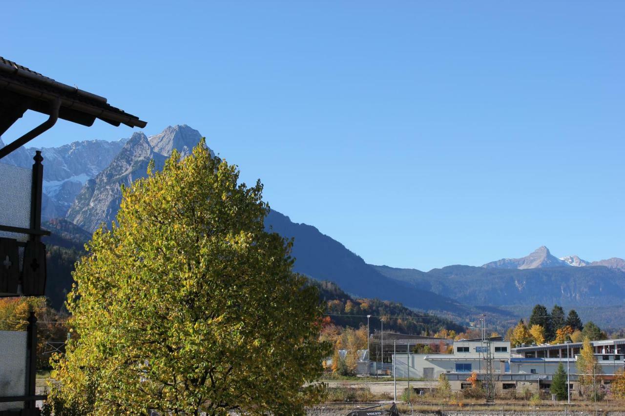 Apartment Anastasia Garmisch-Partenkirchen Bagian luar foto